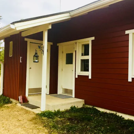 贺兰特图公寓 *